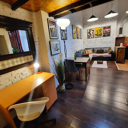 Апартаменты Authentic Belgrade Centre - Split Level Loft With Patio In Courtyard Экстерьер фото