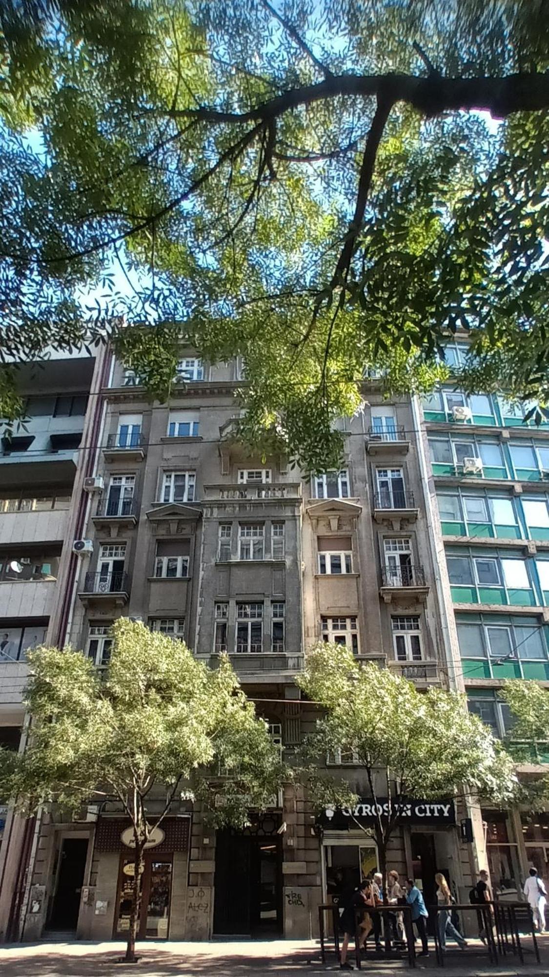 Апартаменты Authentic Belgrade Centre - Split Level Loft With Patio In Courtyard Экстерьер фото